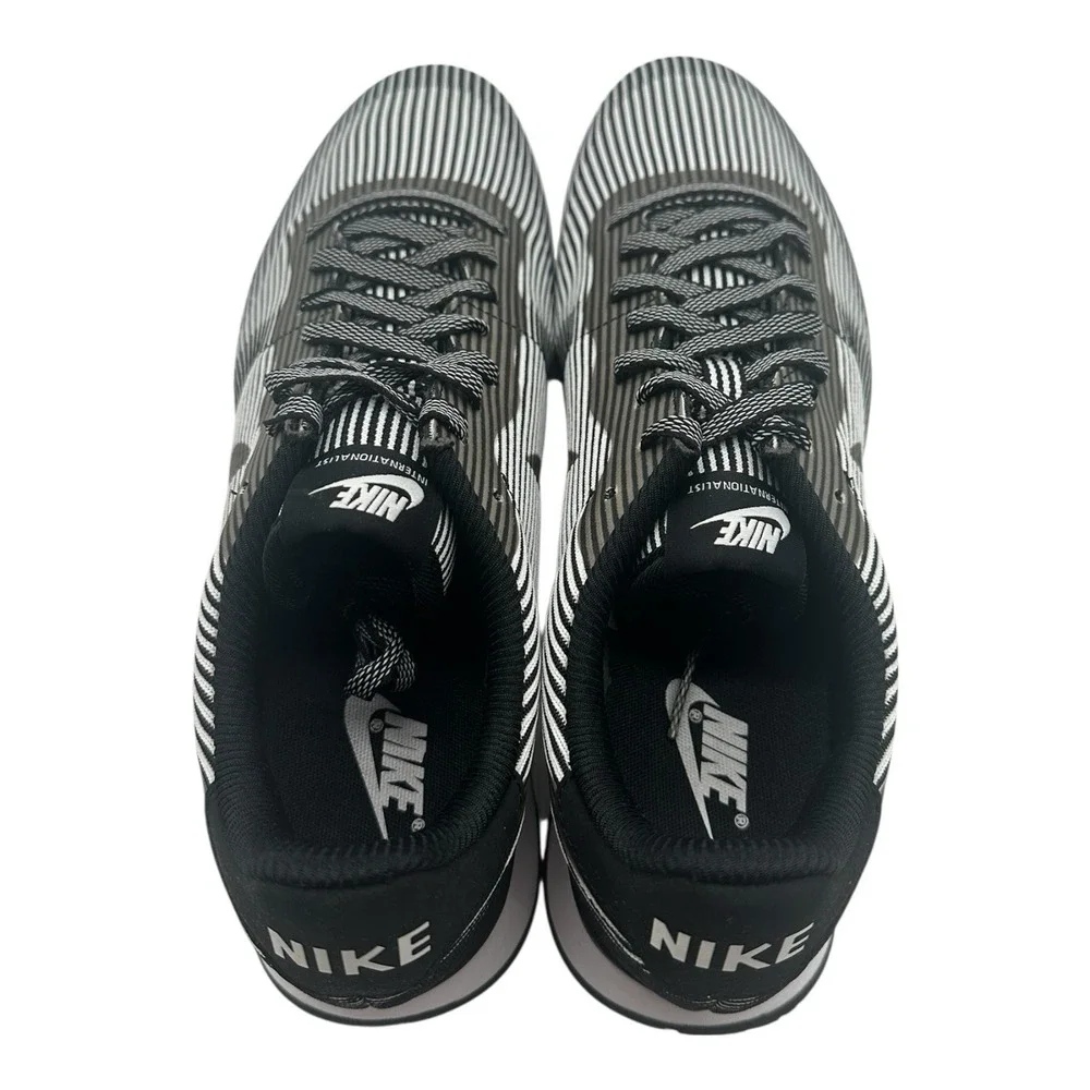 Nike internationalist kjcrd